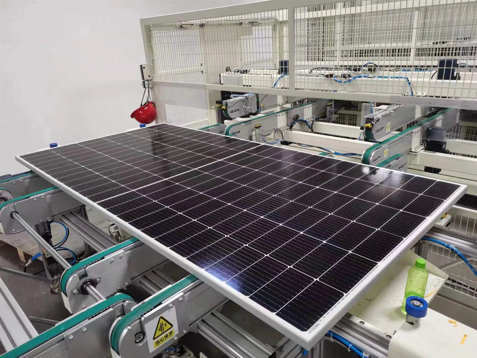 550W solar panel 1 550W solar panel 1
